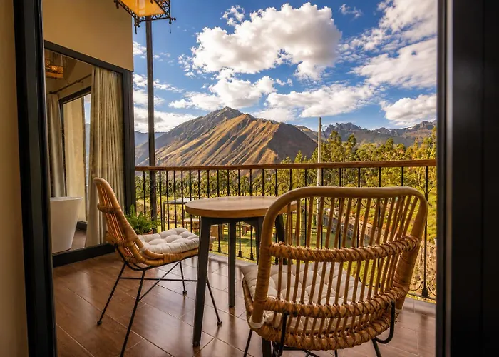 Sierra Sacred Valley Hotel *